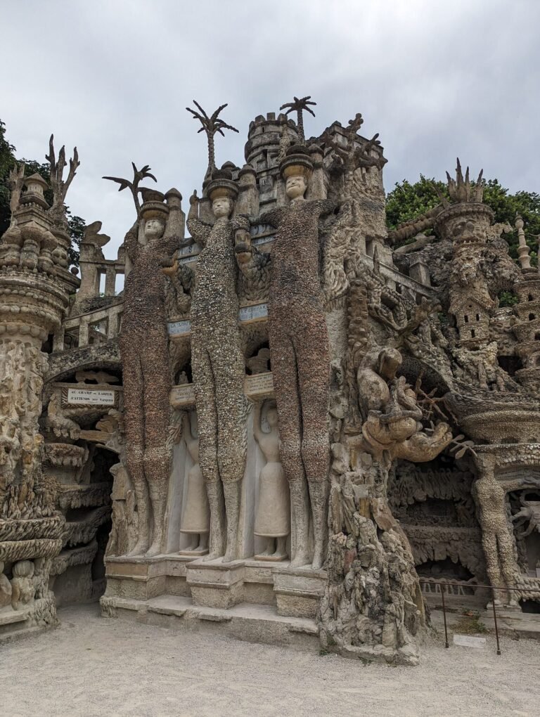 Le Palais idéal du facteur Cheval à Hauterives